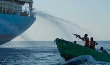 Türk gemisine korsan saldırısı: 1 kişi öldürüldü, 15 kişi rehin alındı