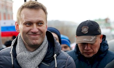 Ukrayna'dan Navalny'ye açık destek: 'Navalny Putin'in düşmanıysa biz Navalny'i destekliyoruz ...