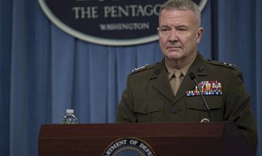 CENTCOM Komutanı: ABD’nin Irak’tan çekilmeye niyeti yok