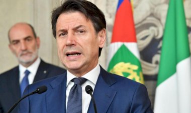 İtalya'da Başbakan Conte ve hükümeti istifa etti