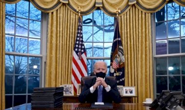 Joe Biden, George Floyd’u hatırlatarak 4 kararnameyi imzaladı