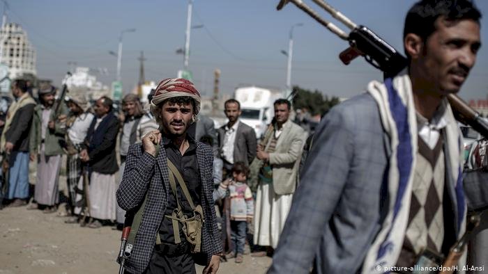 Yemen’de halk, Husilerin terör örgütü ilan edilmesini destekliyor!