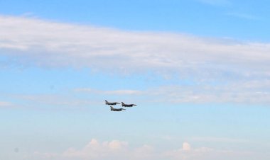 Ermenistan'da ordu Su-30 savaş uçaklarını havalandırdı