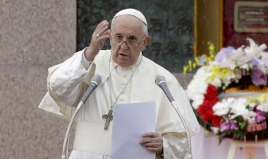 Papa: Saldırılara rağmen Irak’ı ziyaret edeceğim