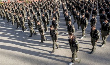 Rojava Özerk Yönetimi:  'İşgalcileri çıkarmak için birleşin'