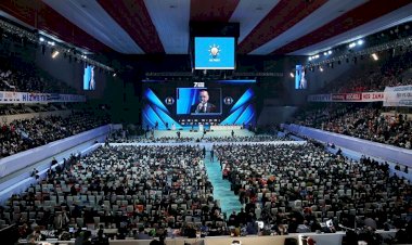 AK Parti yönetim yapısında değişiklik açıklandı