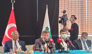 Davutoğlu: 'Çözüm sürecinin arkasında durdum'