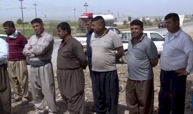 Iraklı güçler Kürtleri köylerini boşaltmaya zorluyor