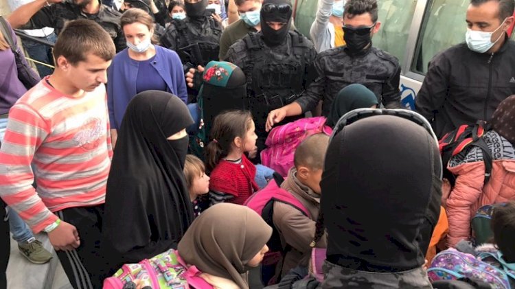 Rojava Özerk Yönetimi IŞİD'li ailelerin çocuklarını Rusya'ya teslim etti