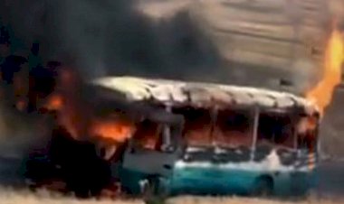 Duhok'ta Peşmergeleri taşıyan minibüs alev aldı!