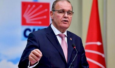 Faik Öztrak: Apar topar erken seçime gidecekler