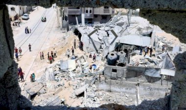İsrail, Hamas ve diğer gruplara ait tünelleri vurdu!