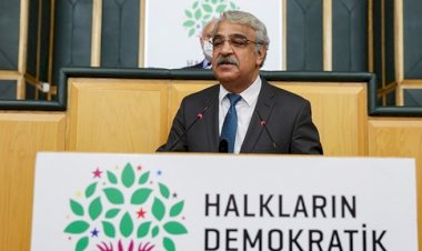 Sancar'dan Erdoğan'a: 'Zehirli yılanlarla aynı torbadasınız'