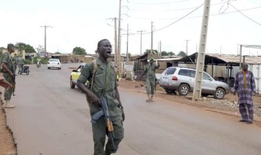 Mali’de darbe girişimi: Cumhurbaşkanı ve Başbakan gözaltına alındı