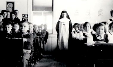 Yatılı okuldaki toplu mezarda 215 çocuğun kalıntıları bulundu