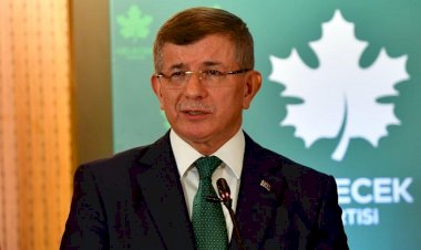 Ahmet Davutoğlu’ndan Mithat Sancar’a taziye telefonu