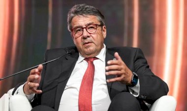 Almanya eski Dışişleri Bakanı: Biz ABD’yi Suriye’de YPG'yi desteklememesi için uyardık