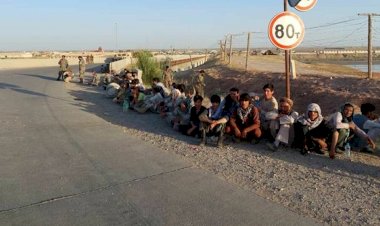 Taliban saldırısından kaçan 134 Afgan askeri Tacikistan'a sığındı