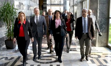 HDP'li Tiryaki: Eş genel başkanların telefon görüşmeleri dinlenmiş