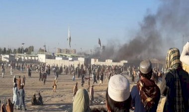 Taliban, Spin Boldak Sınır Kapısı'nın kontrolünü ele geçirdi
