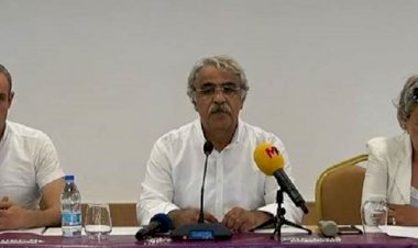 Mithat Sancar'dan Kürt sorununun çözümü konusunda muhalefete 'ürkeklik' eleştirisi