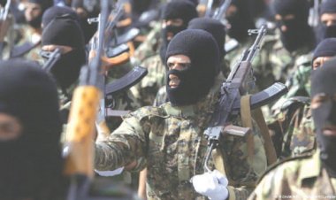 Iraklı milisler: Yabancı askerlerin ülkede kalmasına izin vermeyeceğiz