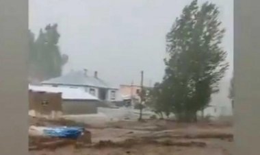 Van’da sağanak sonrası sel: 2 çobandan haber alınamıyor