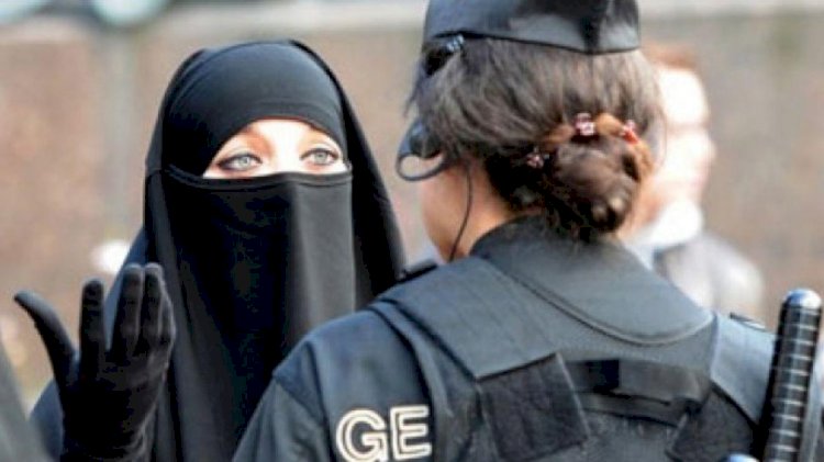 Fransa'da 'İslamcı bölücülükle mücadele' yasası Meclis'ten geçti