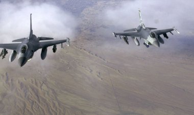 ABD, Afganistan'da Taliban'ın silah ve mühimmat deposunu bombaladı