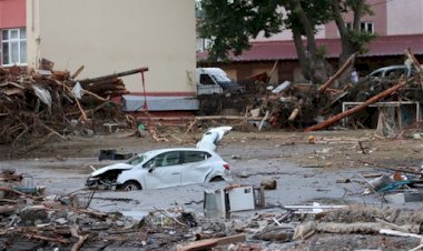 Karadeniz’deki sel felaketinde ölü sayısı artıyor