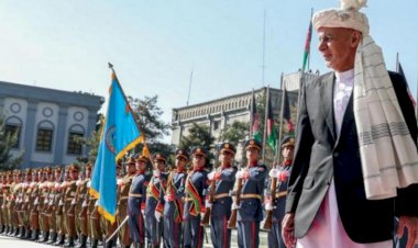 Afganistan Cumhurbaşkanı Gani, ülkeyi terk etti