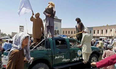 Taliban, Kabil'deki Cumhurbaşkanlığı sarayını ele geçirdi
