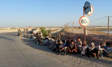 İran Afgan göçmenlerin ülkeye girişini engelleyecek