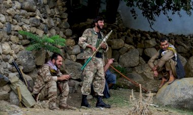 Afganistan'da karşı direniş: 3 bölge geri alındı, 60 Talibanlı öldürüldü