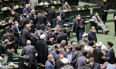 İran'da yeni kabine listesinde kadınlara ve Sünnilere yer verilmedi