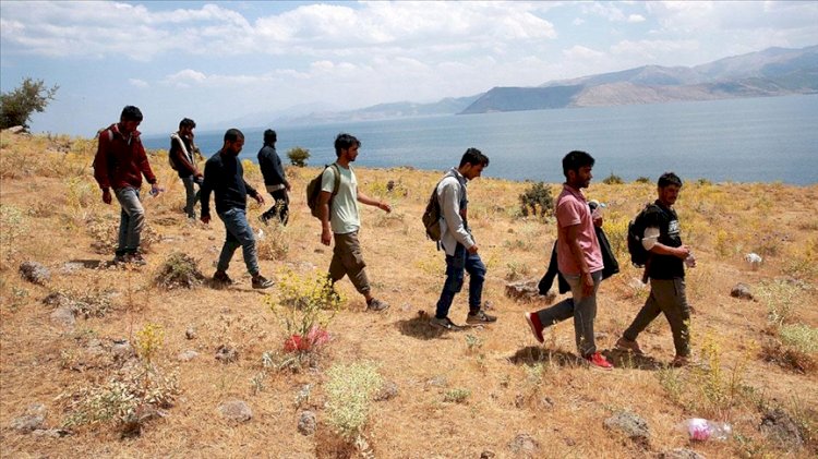 BM'den Afganistan açıklaması: Her hafta 20 ila 30 bin Afgan ülkeden ayrılıyor
