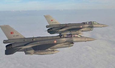 Türk savaş uçakları Mahmur Kampı’nı bombaladı