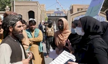 Kadınlar Herat’ta Taliban’a karşı gösteri yaptı
