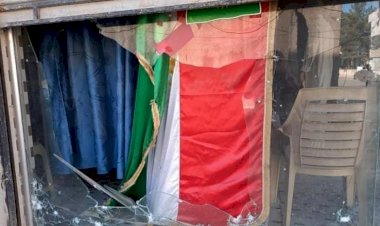 Rojava’da ENKS ofisine el bombalı saldırı