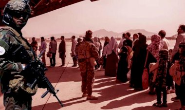 Afganistan'dan tahliye uçuşları Taliban'ın izniyle yeniden başladı