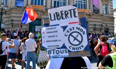 Fransa'da aşı zorunluluğu yürürlüğe giriyor