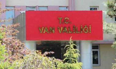 Van'da gösteri yürüyüşü ve açık hava toplantılarına 15 gün yasak