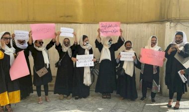 Taliban’dan kadınlara: Evde kalın