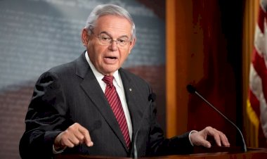 ABD'li Senatör'den Türkiye'ye yeni S-400 alımı karşısında yaptırım uygulanması çağrısı