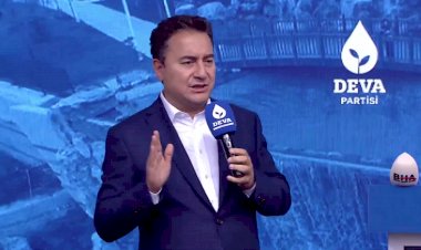 Babacan: Meclis'te çevirisi yapılan 4 dil var ama ülkede en çok konuşulan ikinci dil Kürtçe yok