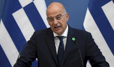 Yunanistan: Türkiye savaşla tehdit ettiği sürece diyalog imkansız