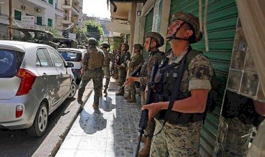 Beyrut karıştı: Asker sokağa indi