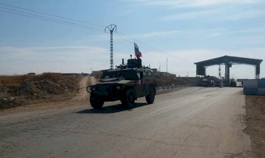 Suriye’de Rus askeri konvoyun geçtiği yolda patlama