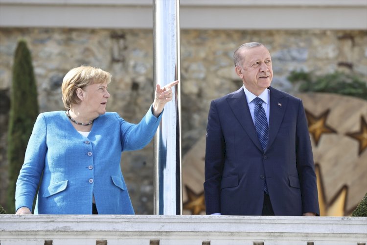 Erdoğan Merkel’le Suriye ve Afganistan’ı görüştü