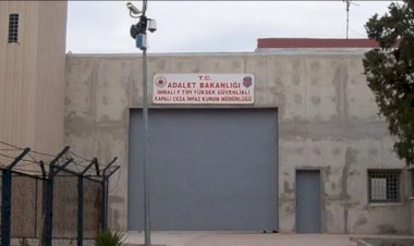 Aygün: AKP'li milletvekilleri İmralı'ya sürekli gidip geliyor